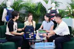 FILA KIDS 蝶翼减负包全面升级 科学减负，呵护孩子健康成长