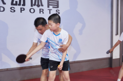 乐在乒乓全民热衷，乐动赞助培训引领新风尚